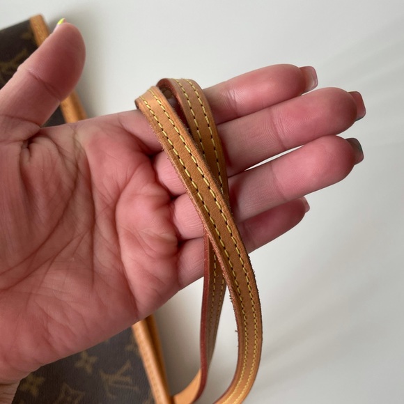 ❤️SOLD❤️🤎Louis Vuitton Neverfull MM🤎 - Picture 9 of 16